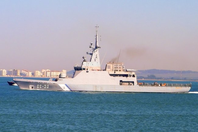 судно в Карибском море