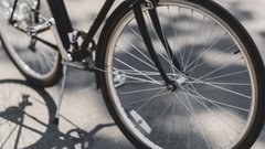 В центре Комо в Италии введут запрет на велосипеды после аварии с мэром