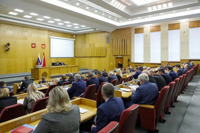 В ходе 50-го заседания Воронежской облдумы депутаты рассмотрели 21 вопрос