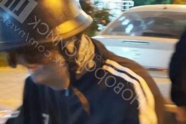 В Новороссийске в День матери подростки на мопеде обворовали палисадник