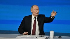 Во время совещания Путина раздался звонок спецсвязи
