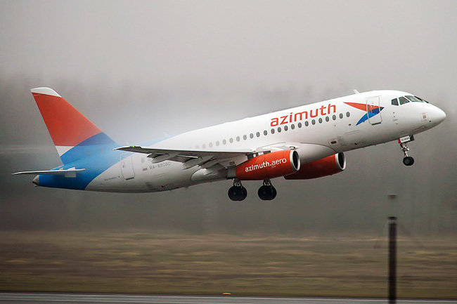 Sukhoj Superjet-100 Азимут