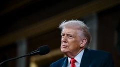 Трамп запланировал выступление перед народом в 04:00 мск 17 июля