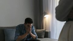 Женщина отравила своего мужа, который наблюдал за ней через 13 камер