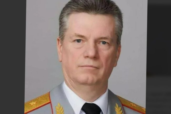 Арестованный главный кадровик Минобороны Кузнецов по декларации купил «Волгу» и 15 соток