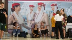 Около 8 тысяч россиян не могут вернуться домой из-за закрытия воздушного пространства на Ближнем Востоке