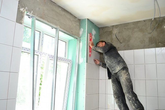 В Свердловской области раньше срока закончат капремонт тысячи многоэтажных домов