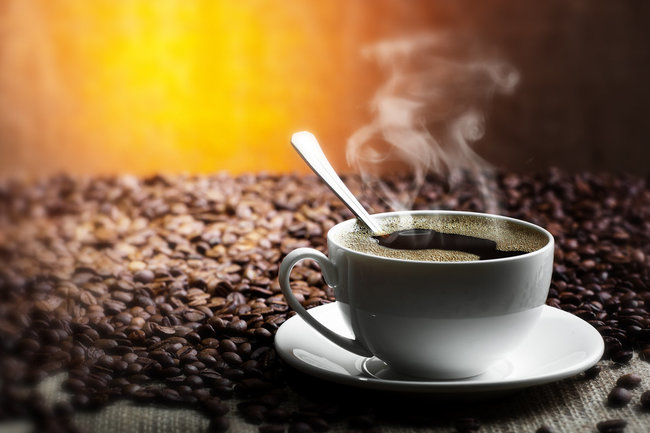 Кофе или чай? Доктор Зайцев «разгромил» тезис Мясникова о безвредности кофе