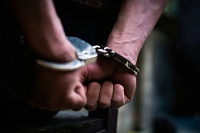 Восемь человек задержали по делу об изнасиловании 16-летней девушки