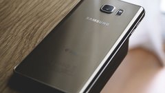 Samsung извинилась за отсутствие магнитной зарядки в своих смартфонах