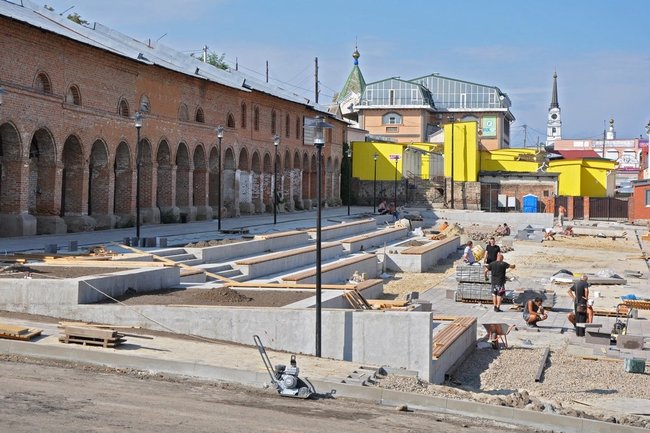 В Рыльске завершается восстановление Базарной площади