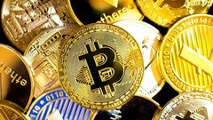 Курс биткойна впервые за два месяца упал ниже $70 000