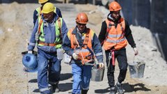 Минтруд предложил увеличить квоту для трудовых мигрантов на 20%