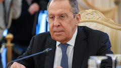 Лавров: Лондон и Брюссель живут иллюзиями о победе над Россией