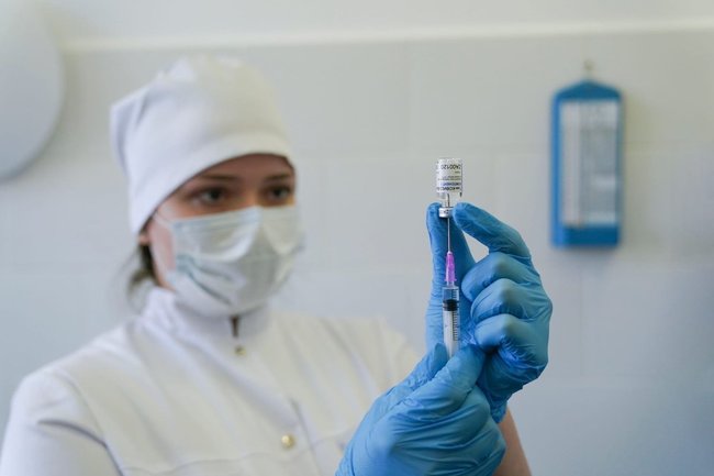В Курской области проходит запись на вакцинацию от СOVID-19