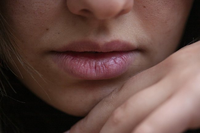 губы девушка женщина лицо рот 