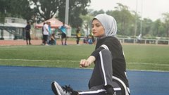 В Иране спортсменку арестовали за тренировку на улице без хиджаба