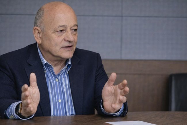 Александр Файн