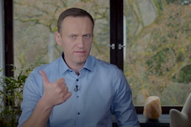 Навальный пожертвовал фигуру и загнал власть в цугцванг – Кагарлицкий