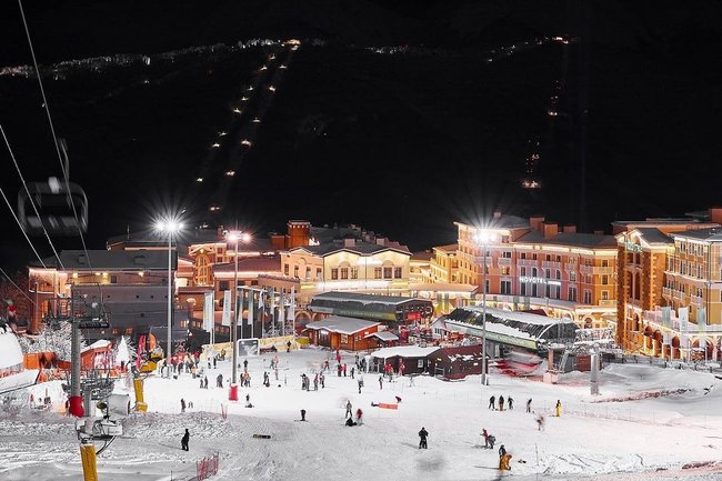 Популярней Сочи нет: около четверти всех российских туристов зимой выбрали этот курорт