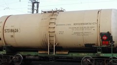 Петербургская биржа начала торги бензином с пониженными стандартами