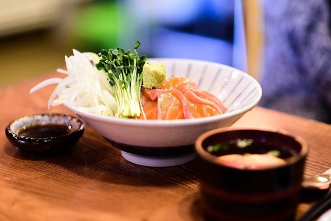 японская кухня японская еда сашими рыба лосось