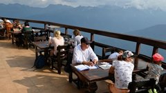 Дмитрий Чернышенко призывает сохранить рост туризма в России на фоне конкуренции