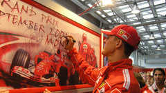 Слухи о значительном улучшении здоровья Михаэля Шумахера в России подверглись сомнению