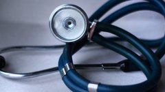 Кардиолог рассказал о тревожных причинах потемнения зрения