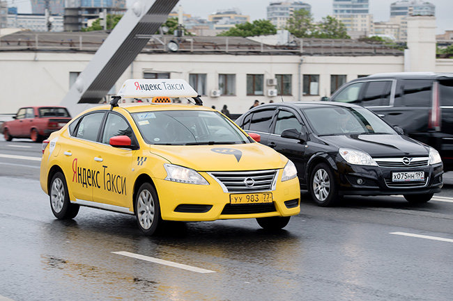 «Яндекс Такси» нашел стимул для водителей работать в час-пик