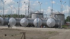 Часть НПЗ возобновили продажи топлива на бирже