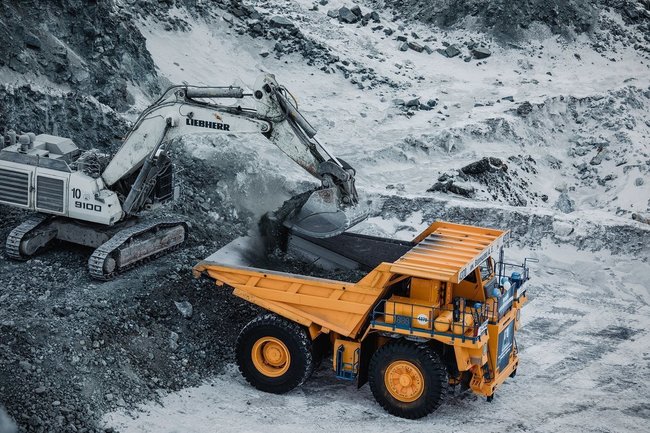 добыча полезных ископаемых / карьер