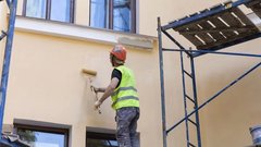 В Москве в юго-восточной и северо-восточной частях обновят четыре жилых здания