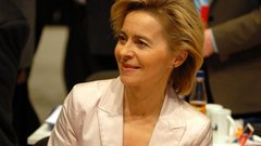 Фон дер Ляйен обвинили в ненависти к детям и назвали психически нездоровой