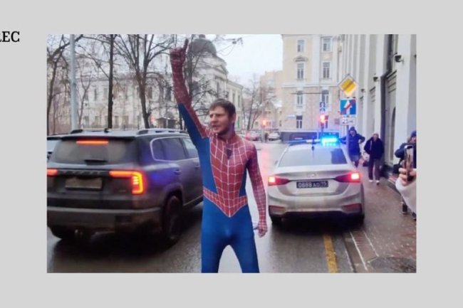 На суде по делу Долиной появился «Человек-паук»