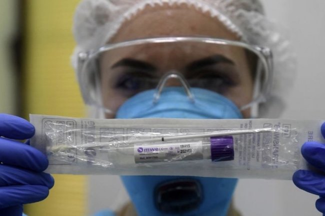 вирус коронавирус тест лаборатория врач 