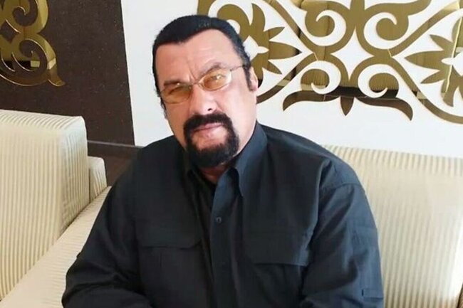 Стивен Сигал
