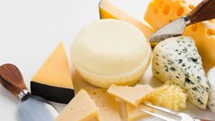 Гастроэнтеролог Вялов: сыр снижает вероятность сердечно-сосудистых недугов