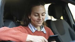 В Европе стартовала первая служба автоматизированного такси