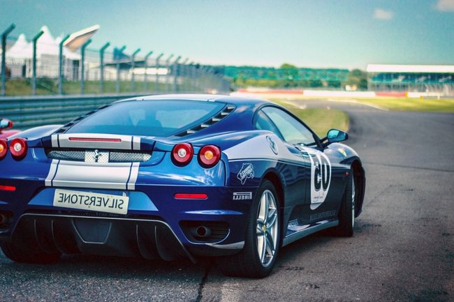 гонка-автомобиль-ферари