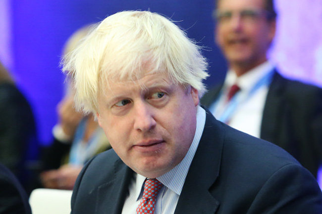 Борис Джонсон призвал российских ученых переезжать в Британию