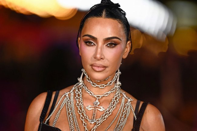 Руководство NASA подтвердило Ким Кардашьян факт высадки американцев на Луну