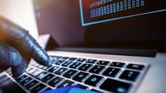 Эксперт Воронин предупреждает: мошенничество с пасхальными открытками угрожает безопасности данных