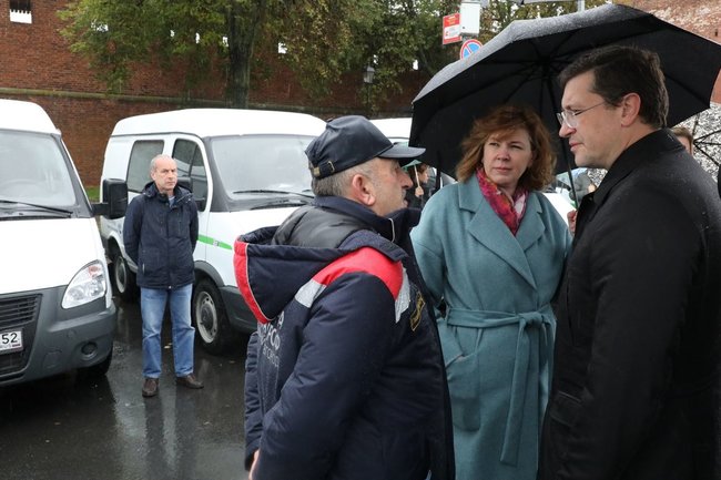 Губернатор Глеб Никитин передал медикам новую партию служебного автотранспорта