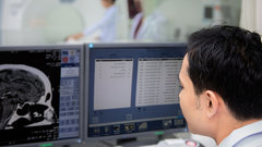 Рак перестает быть заболеванием пожилых: опухоли все чаще находят у пациентов до 30 лет