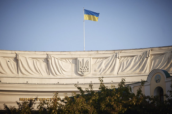 Власти Украины начали рассылки инструкций на случай войны