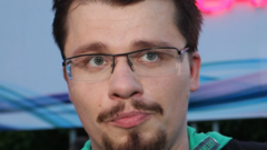 Гарик Харламов покинул съемочную площадку шоу после конфликта с Денисом Дороховым