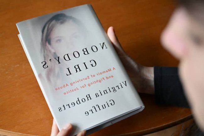 Книга «Ничья девочка» Вирджинии Джуффре
