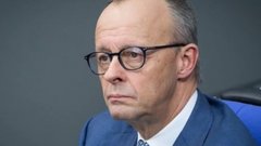 58% жителей Германии поддерживают прямые переговоры между Мерцем и Путиным