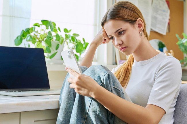 В Австралии начал действовать закон, ограничивающий доступ детей к социальным сетям